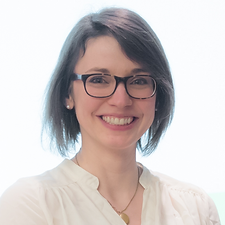 headshot_smackenzie - Shannon MacKenzie.png